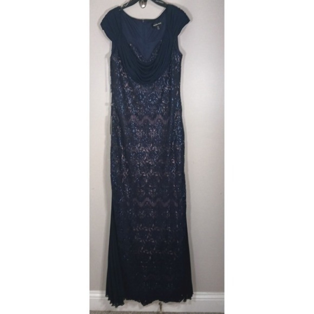 Tadashi Shoji Off The Shoulder Evening Formal Wedding Dress Size 10 New